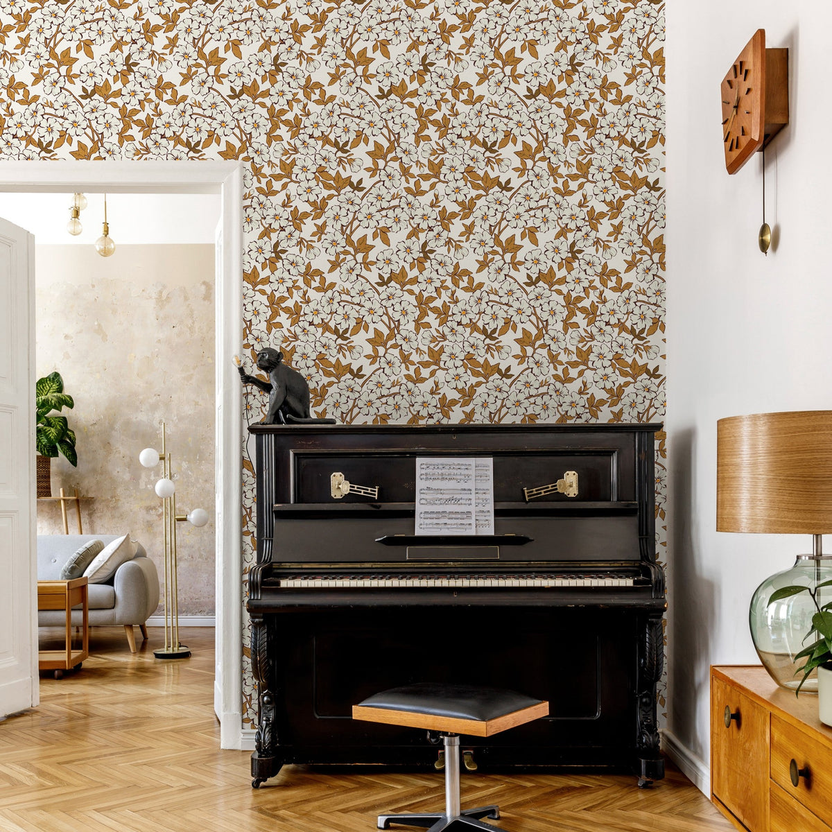 A full-scale vintage floral