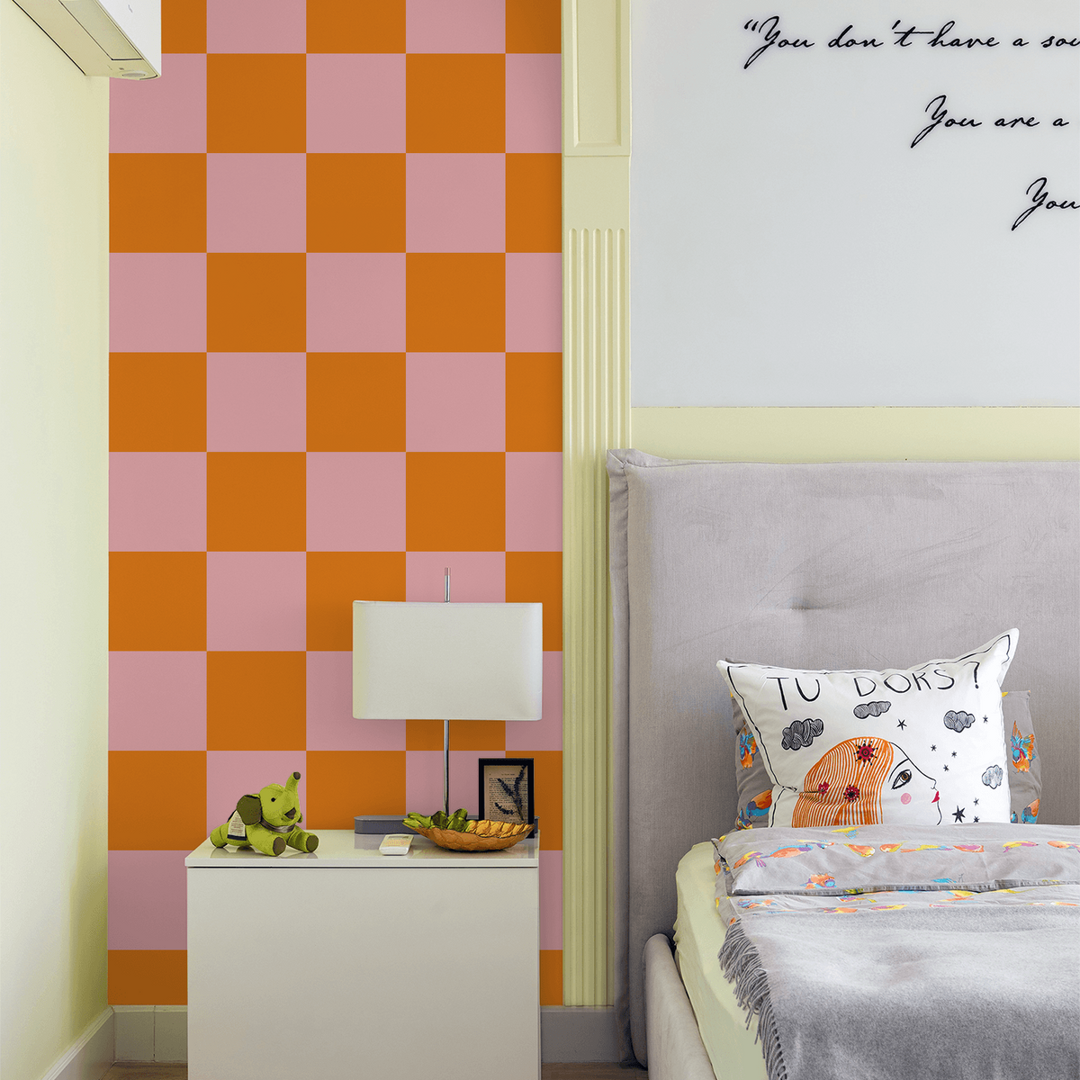 Simply Checker (Pink & Orange) Wallpaper